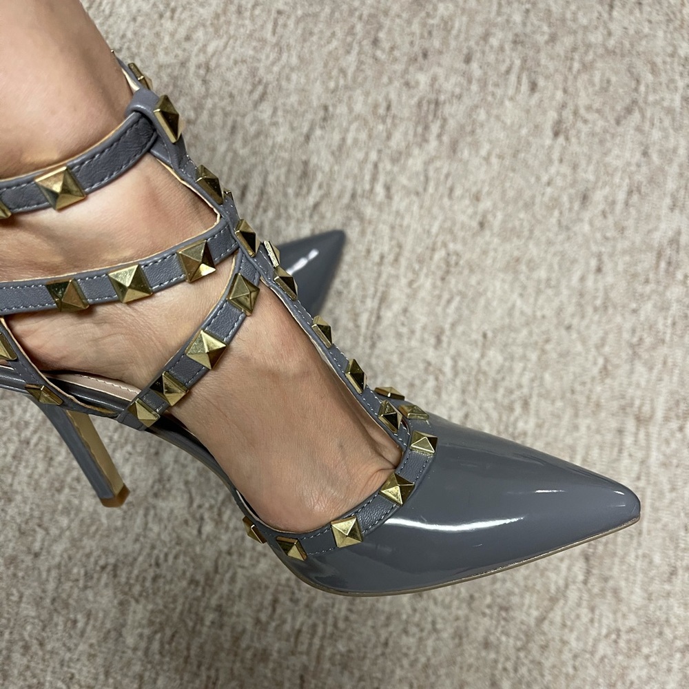 Rockstud pump 👠